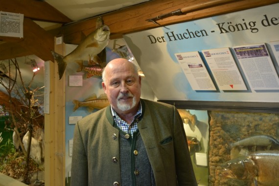 Klement Sesar in der Abteilung Fischerei des Museums Peiting